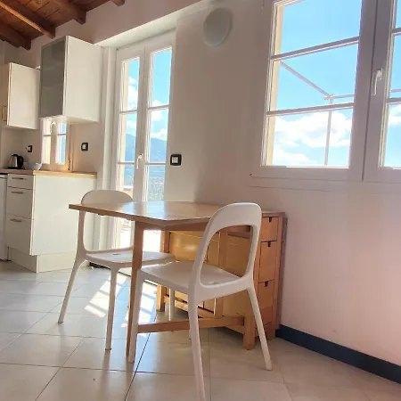 Le Della Lizza - Casa Rossa アパート *